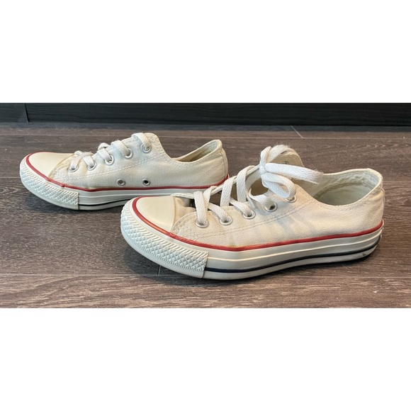 Classic Converse Women’s Sneakers - Picture 3 of 5
